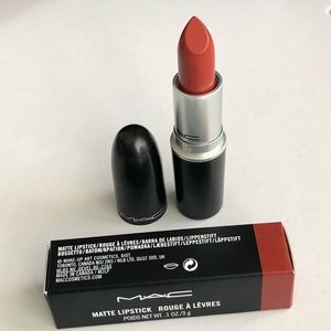 BN MAC Cosmetics Matte Lipstick in Chili